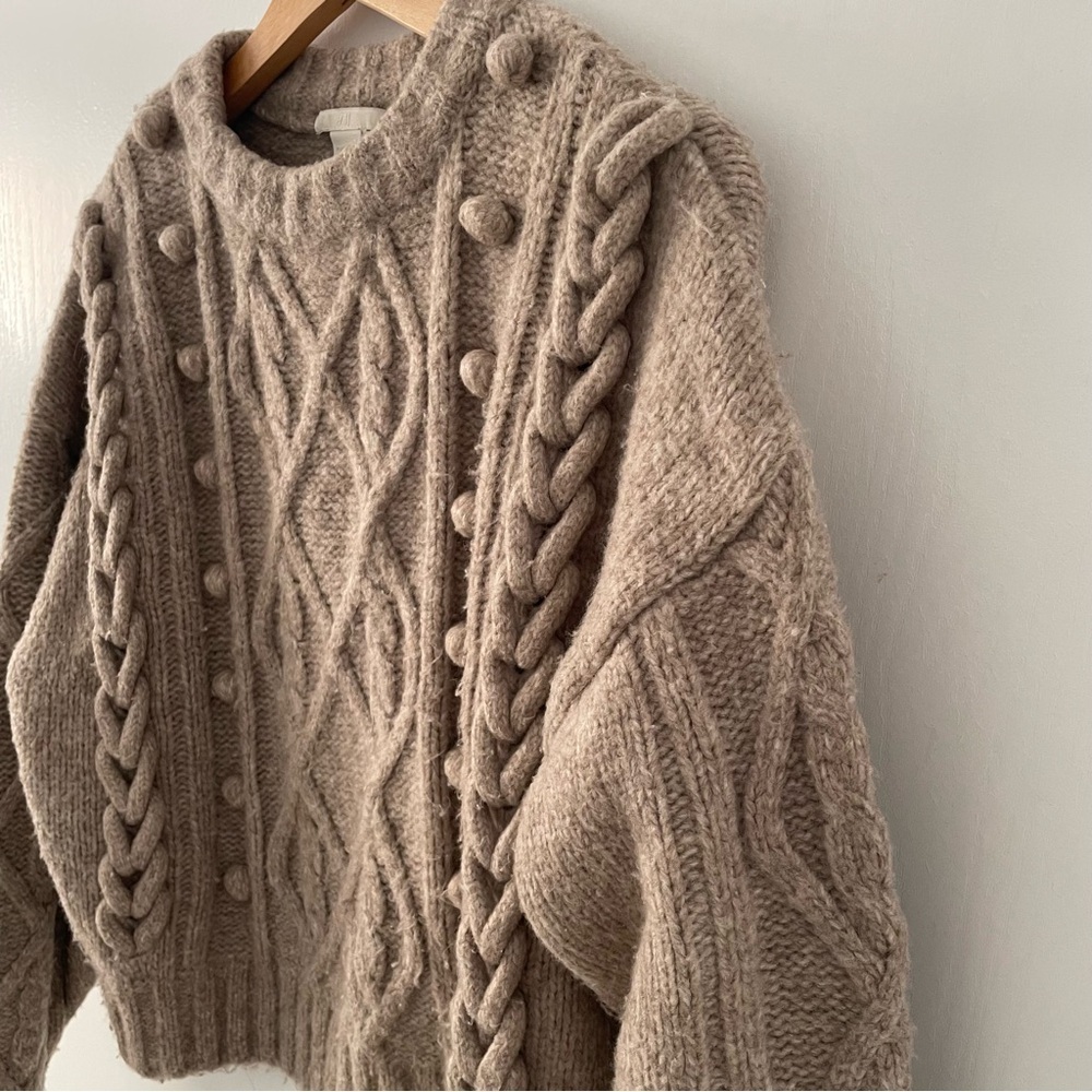 H&M CABLE-KNIT SWEATER XS - Picture 4 of 7